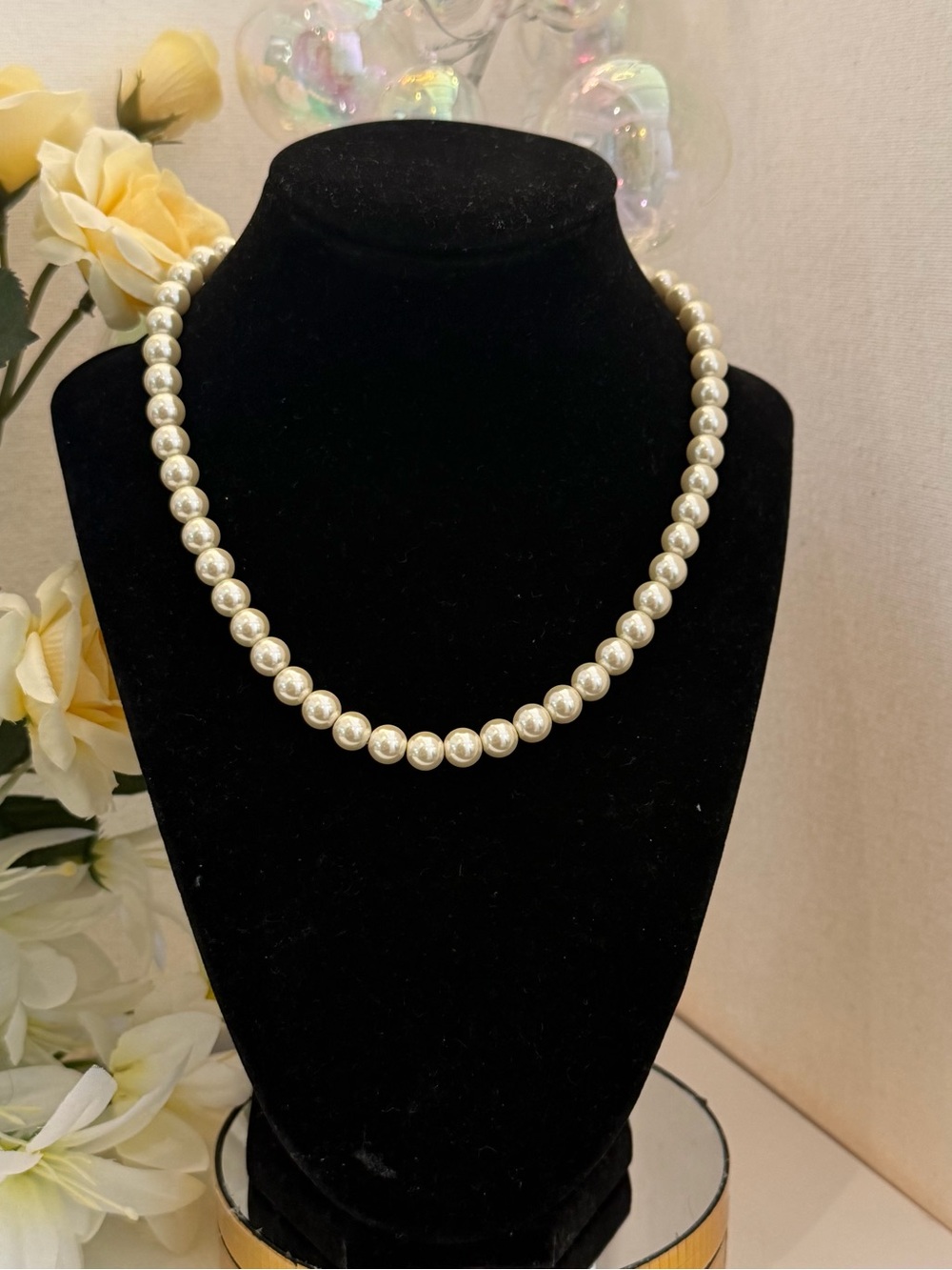 Roxanne Assoulin Pearl Strand Necklace - Ivory Pearls